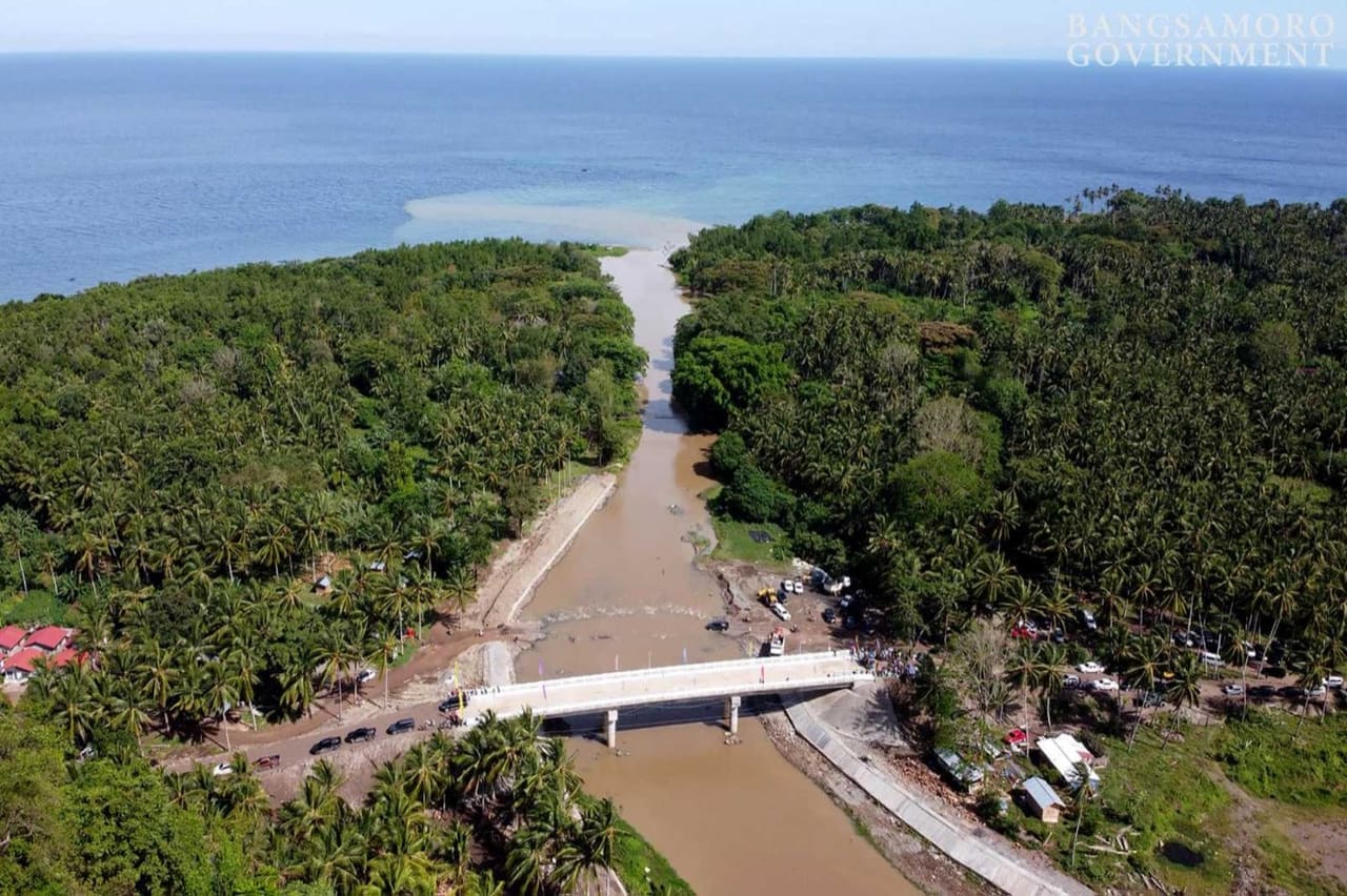 Aerial view of the Matuber Bridge on the coast of Datu Blah T. Sinsuat, inaugurated in April 2021